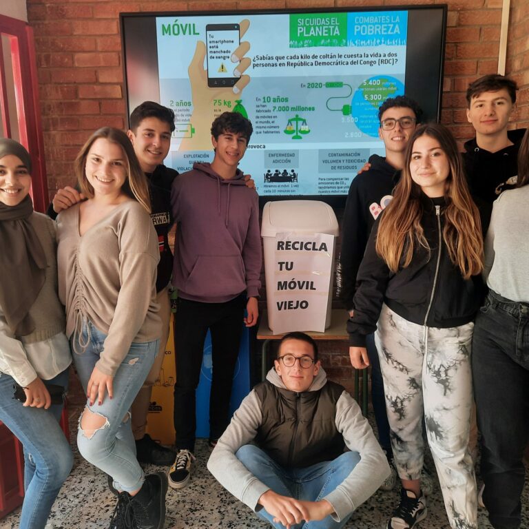 RECICLA TU MÓVIL