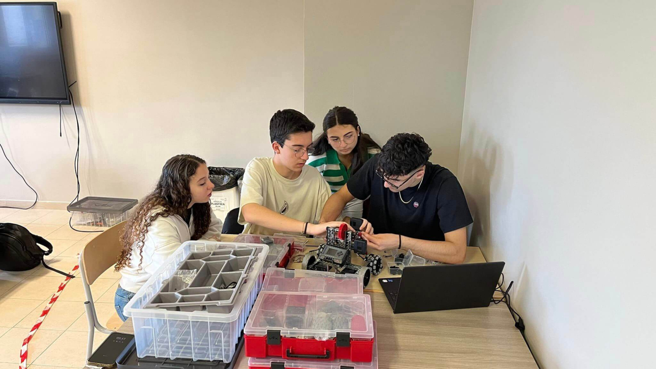 B1AA98F1-EF16-4D0A-B336-8593253D84EE