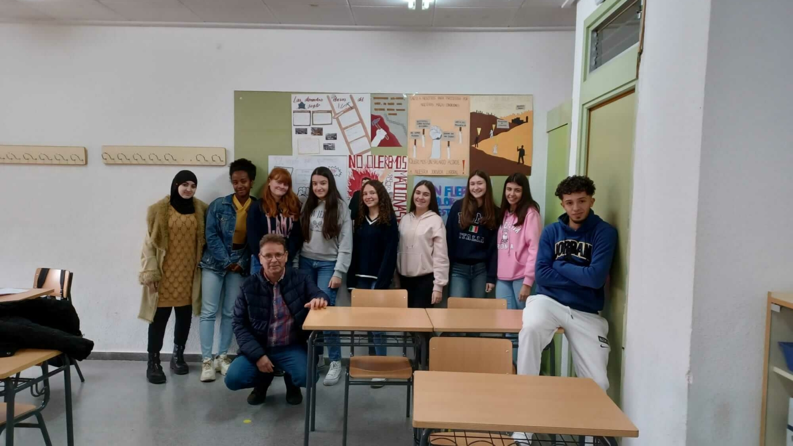 EEC6FEF7-FEDB-4610-895D-88A7107B33E9